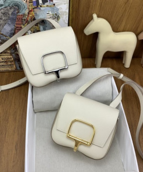 에르메스 델라 카발레리아 미니 앱송 나타